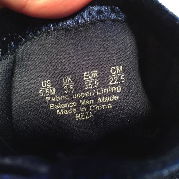 NWOB Carlos Santana blue velvet chunky bootie heel - Picture 4 of 6